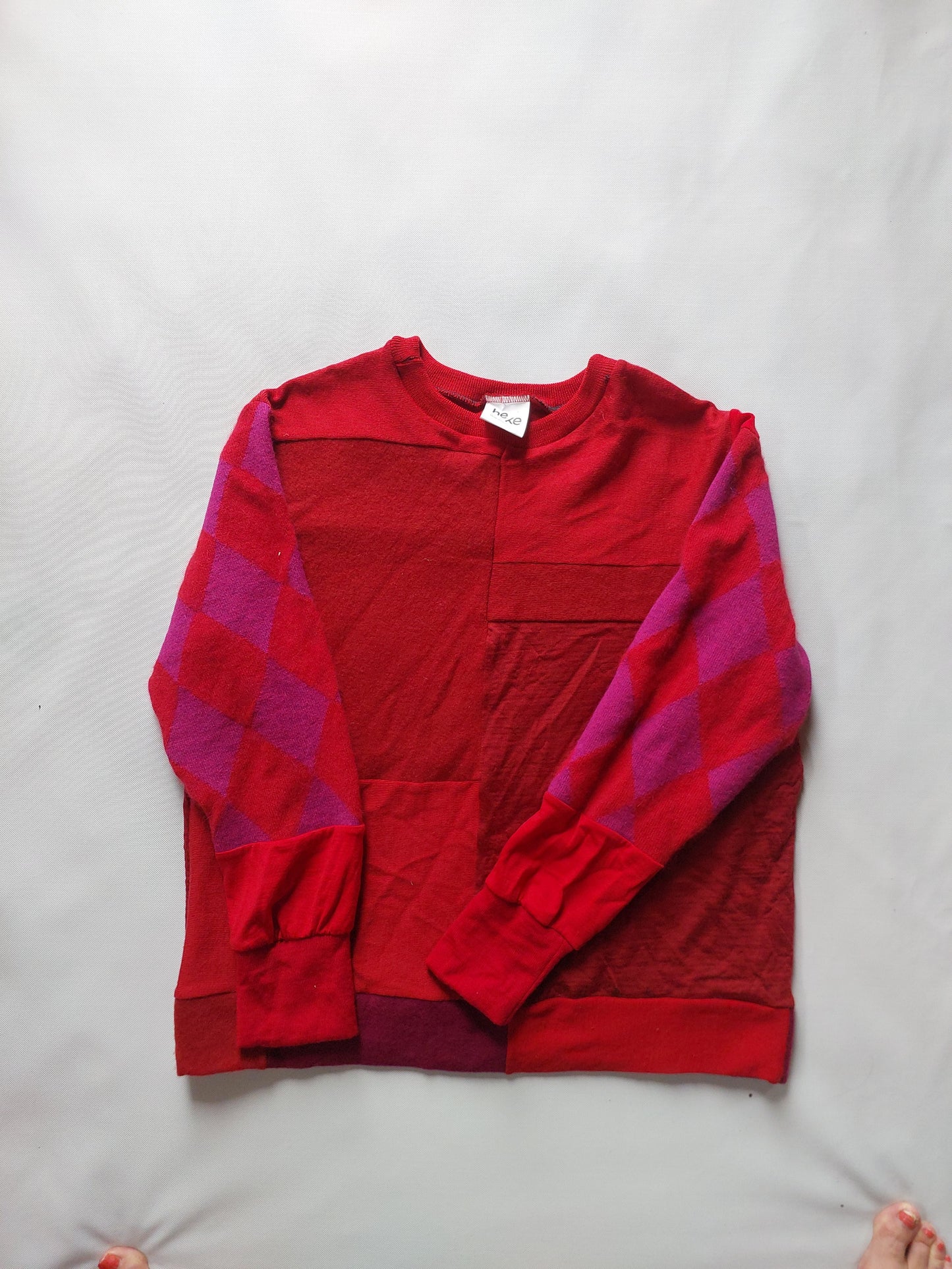 Unisex Merino Sweater reds with diamond sleeves MEDIUM