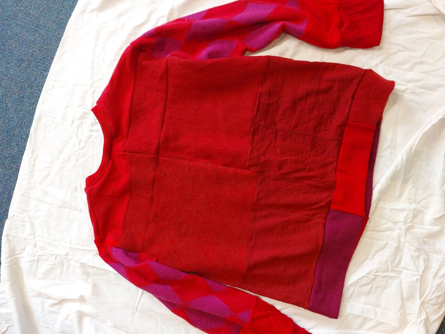 Earthy red with diamond pattern sleeves Unisex Merino Sweater MEDIUM - Heke design
