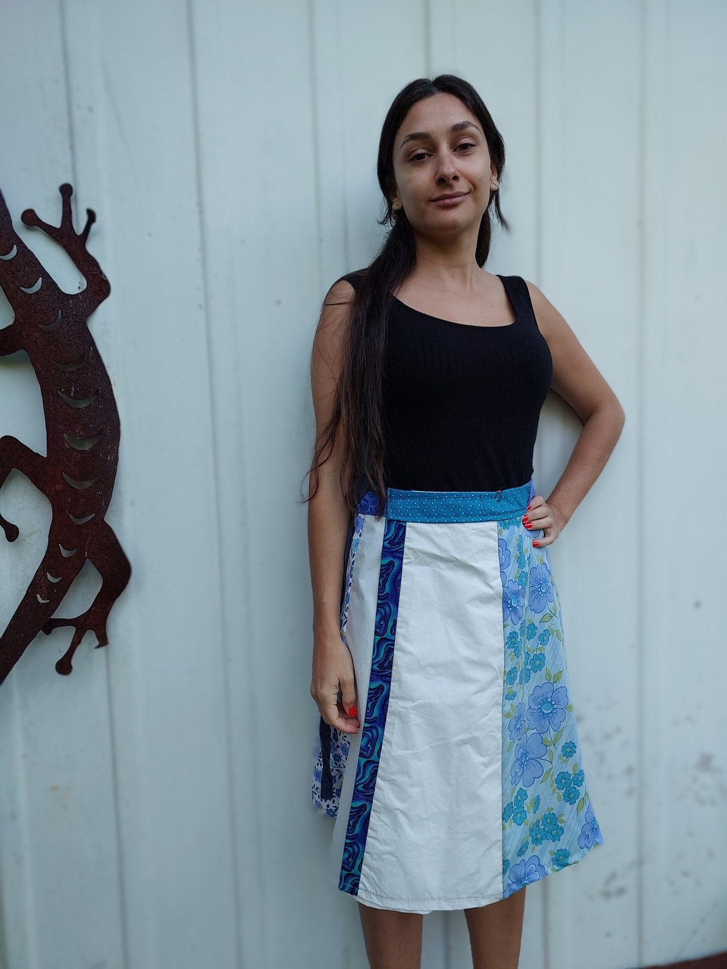 Light blue and white print wrap Skirt - Heke design