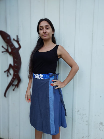 Light blue and white print wrap Skirt - Heke design