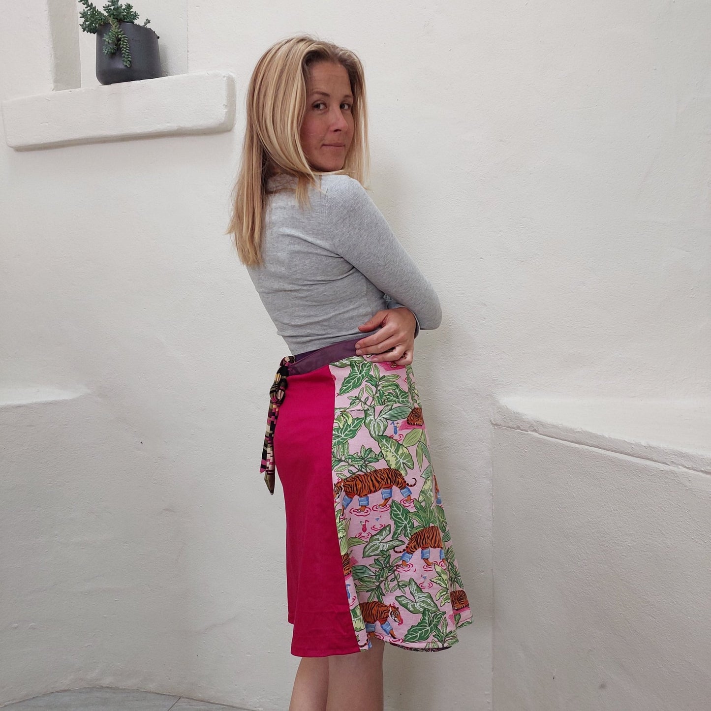 pink floral w tiger Wrap skirt - Heke design