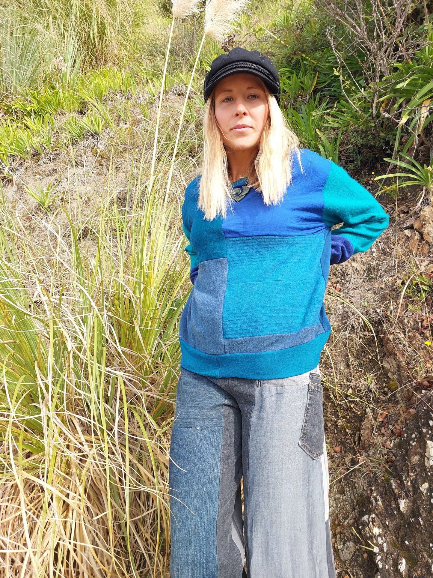 Unisex Merino Sweater Royal bright blue - Heke design