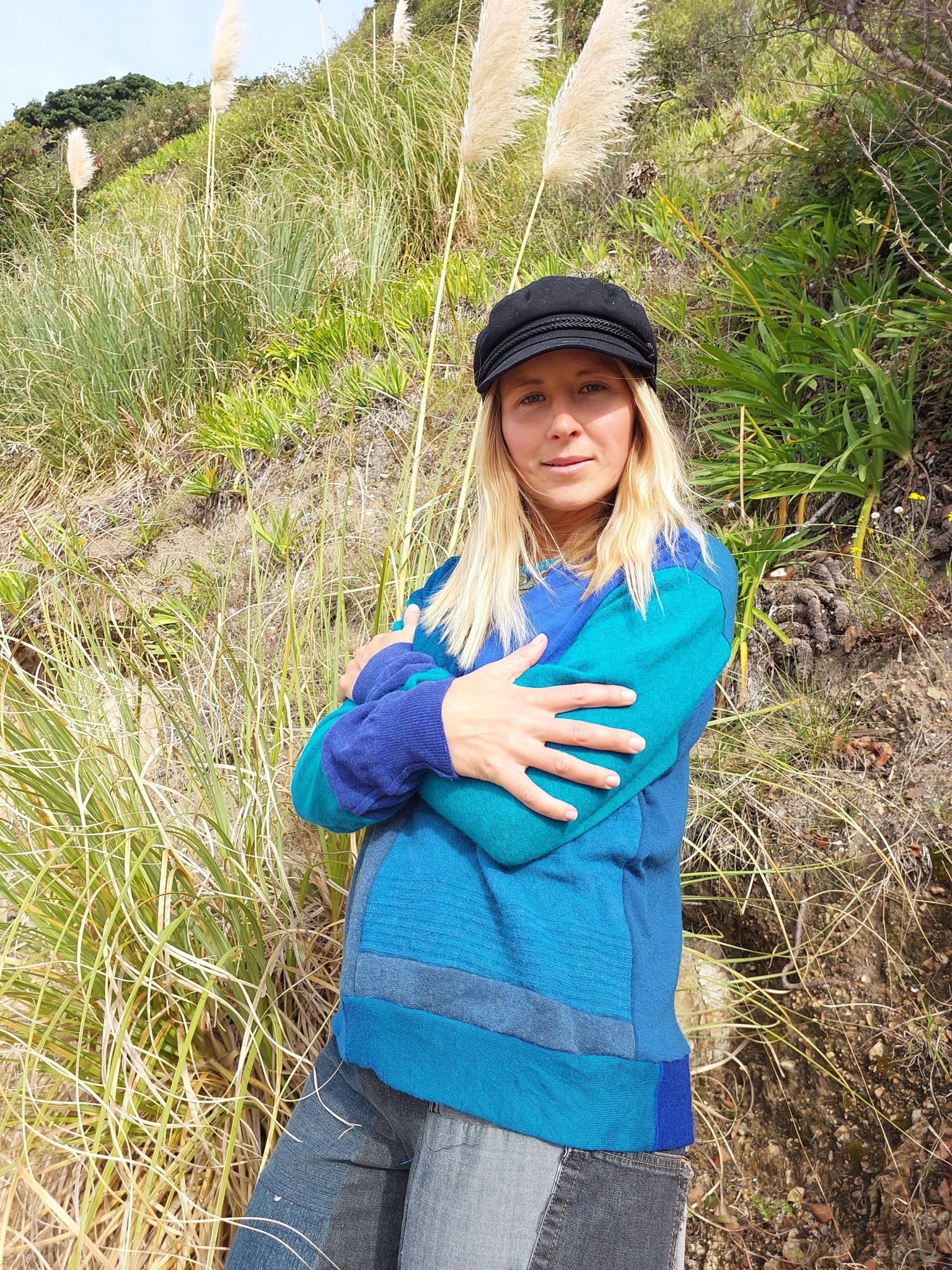 Unisex Merino Sweater Royal bright blue - Heke design