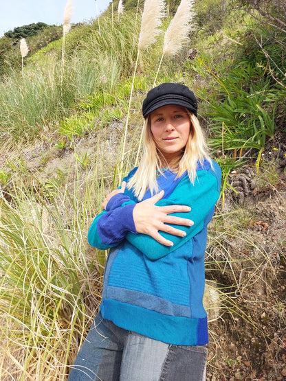 Unisex Merino Sweater Royal bright blue - Heke design